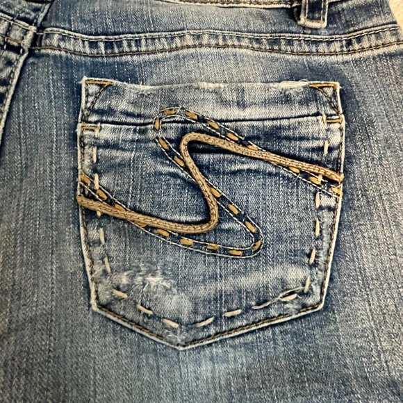 Silver Jeans Francis LOW RISE/FLARE LIGHT WASH SLIGHTLY DISTRESSED 29/33 NWOT - Picture 5 of 8